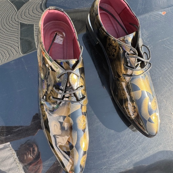 Men\'s Black & Gold Patterned Dress Shoes main image 5